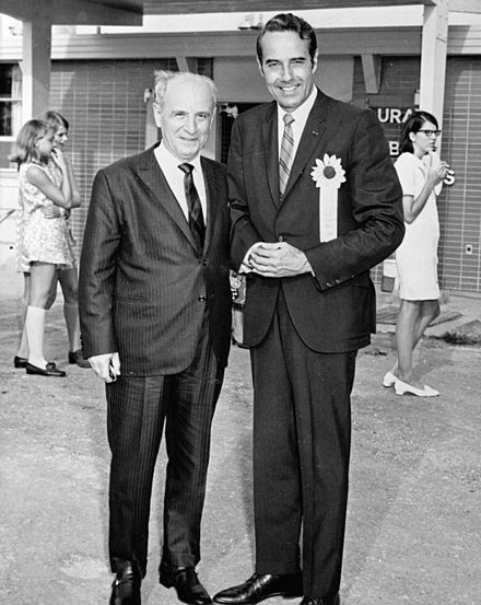 Senator_Dole_with_Dr.Hampar_Kelikian(1969).jpg