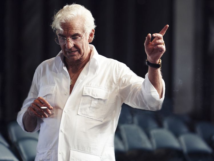 Maestro-4-5c8661aa518844d3aba3eb3064d1526c.jpg